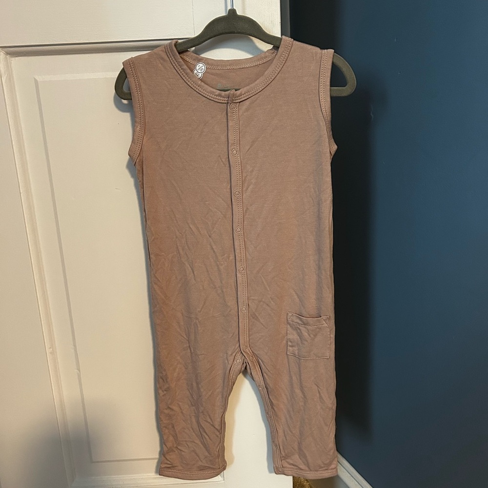 Kyte baby Sunset sleeveless romper GUC
